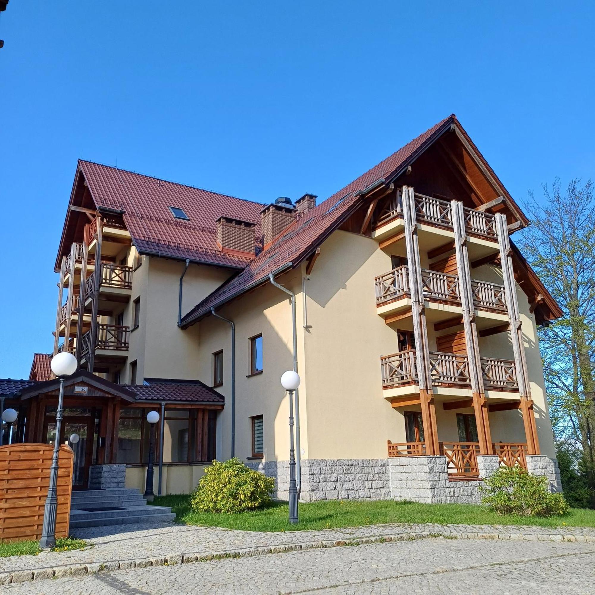 Apartament Przy Szlaku 스클라르스카포렘바 외부 사진